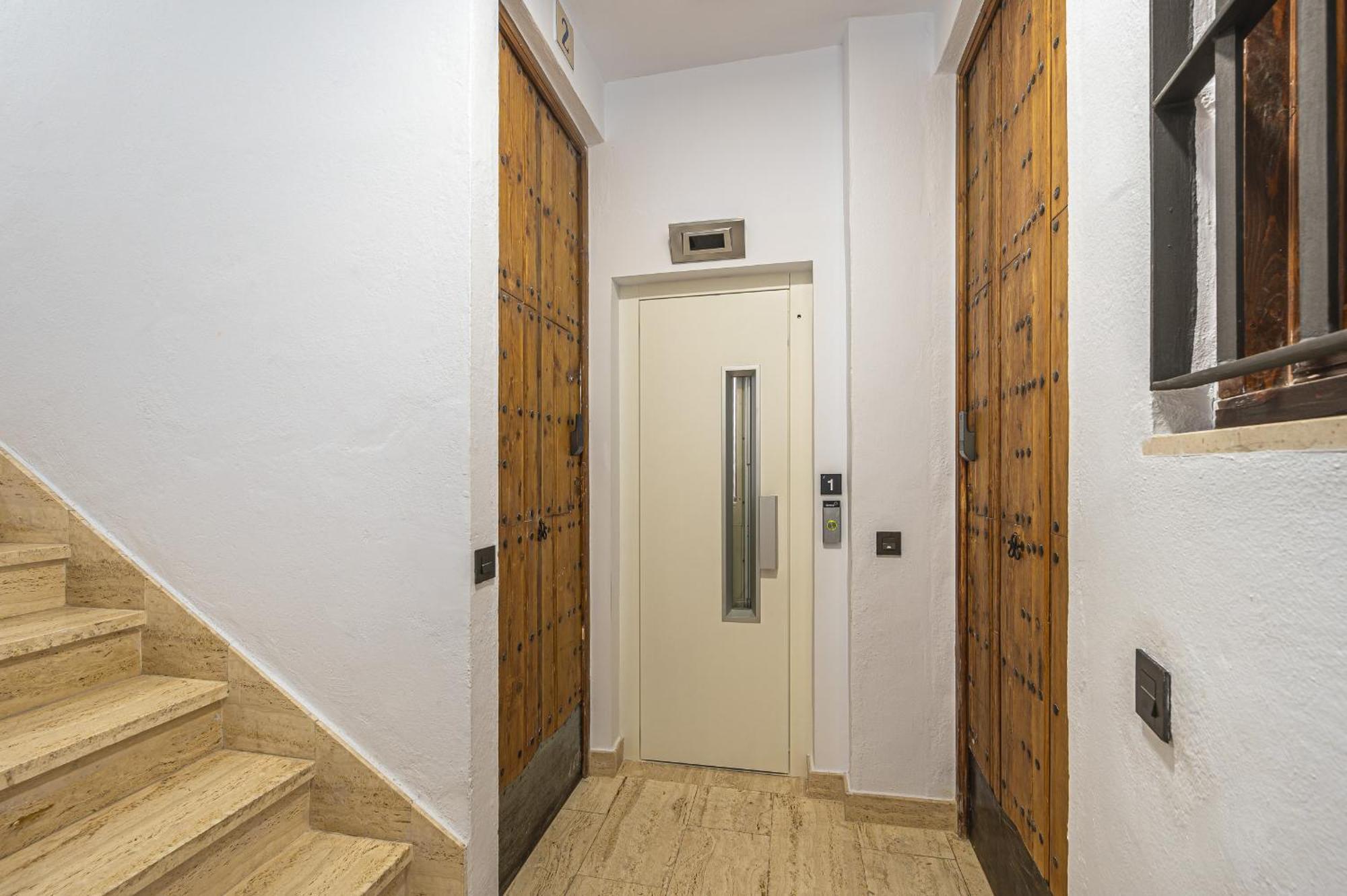 Appartement Dona Elvira Carreteria à Málaga Extérieur photo